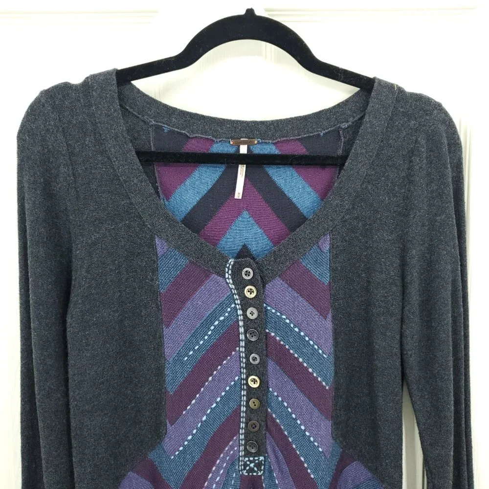 Free People Button Front Chevron V-Neck Sweater M Gray/Purple
